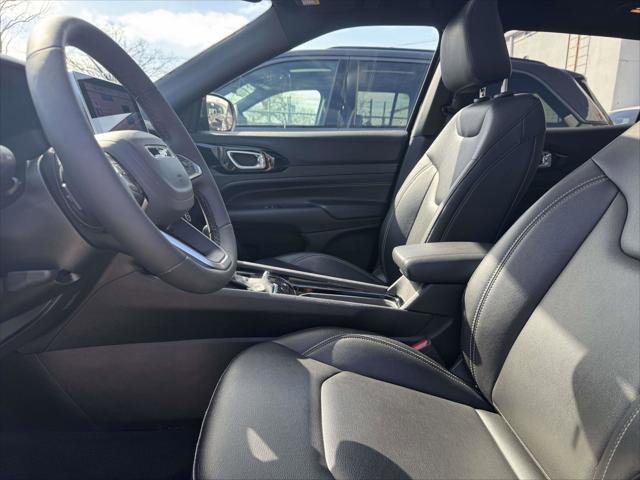 Certified 2024 Jeep Compass Limited AWD/4WD image 13