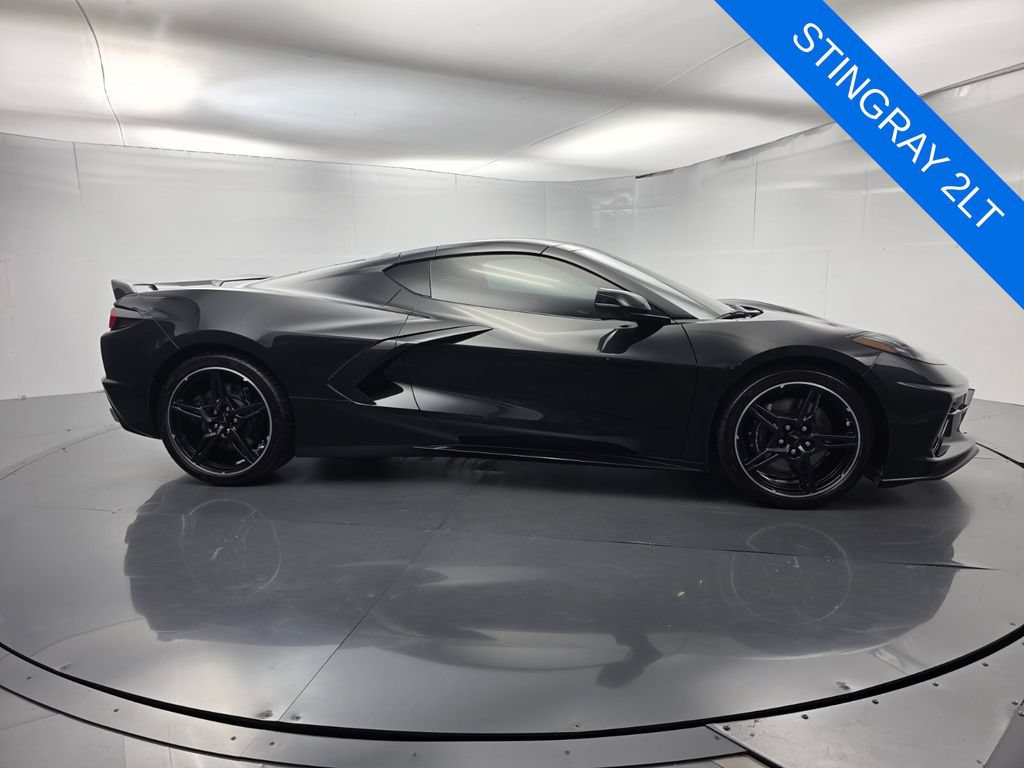 Used 2024 Chevrolet Corvette Stingray Preferred Cpe w/ Z51 Performance Package RWD image 3