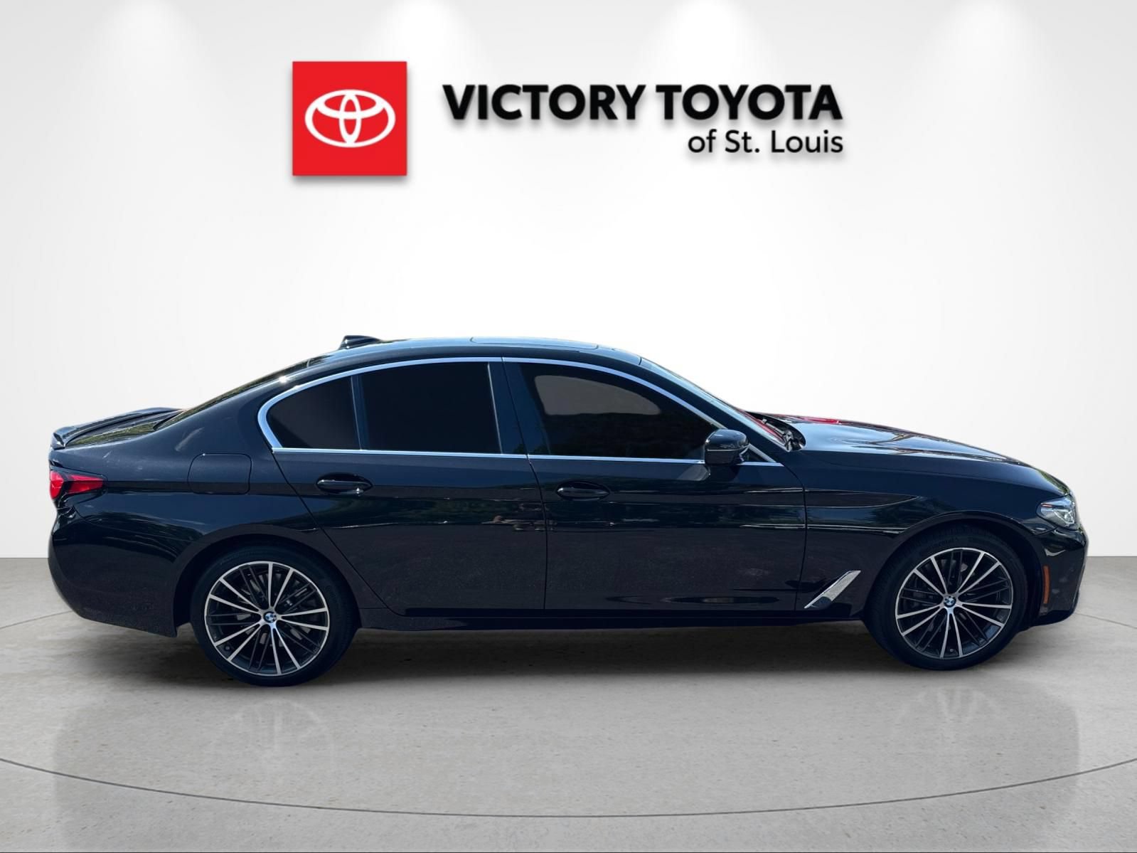 Used 2021 BMW 540i xDrive w/ Premium Package AWD/4WD image 2