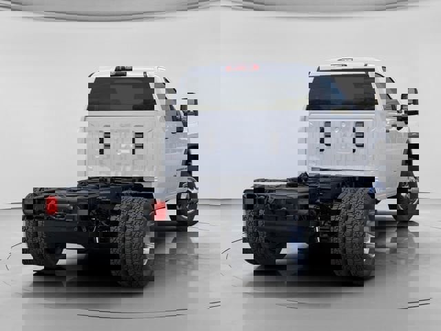 New 2026 GMC Sierra 3500 Pro image 4