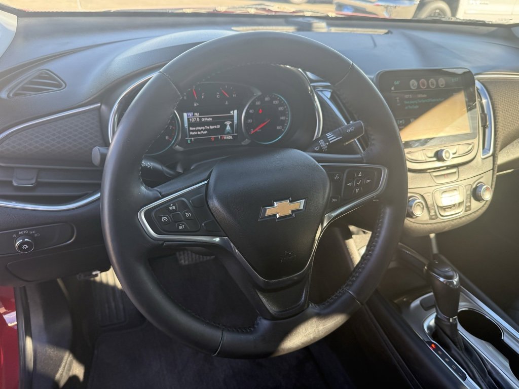 Used 2016 Chevrolet Malibu LT image 25