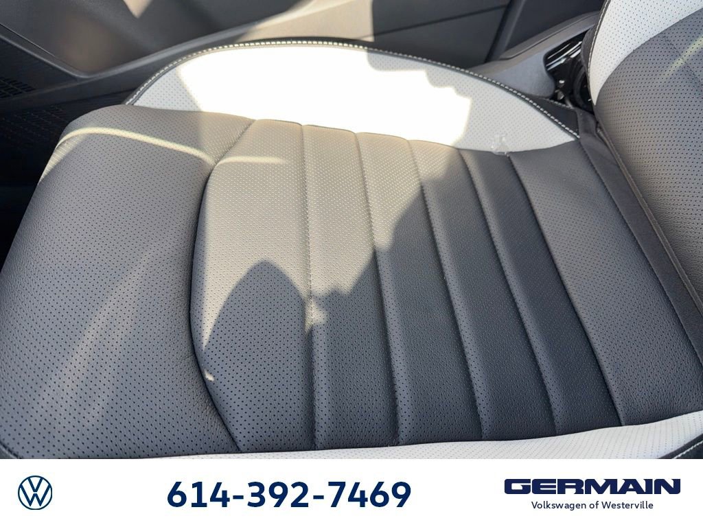 New 2026 Volkswagen Taos SEL image 29