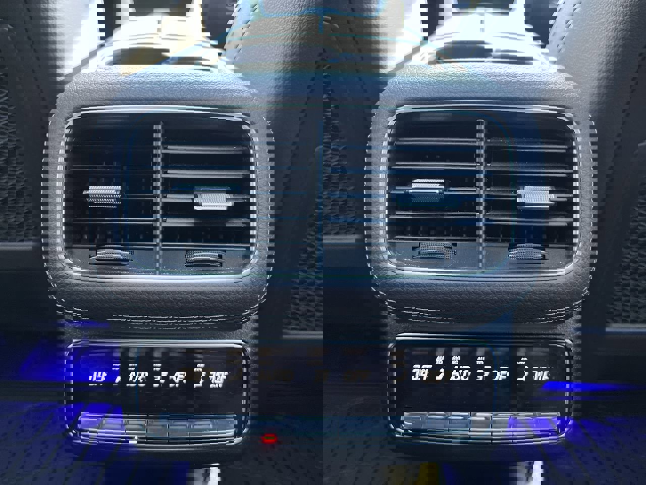 Used 2023 Mercedes-Benz GLS 450 4MATIC image 31