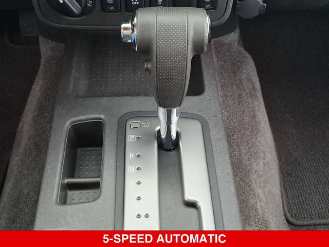 Used 2015 Nissan Frontier SV w/ SV Value Truck Package AWD/4WD image 26