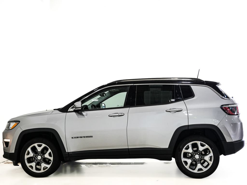 Used 2018 Jeep Compass Limited w/ Navigation Group AWD/4WD image 5