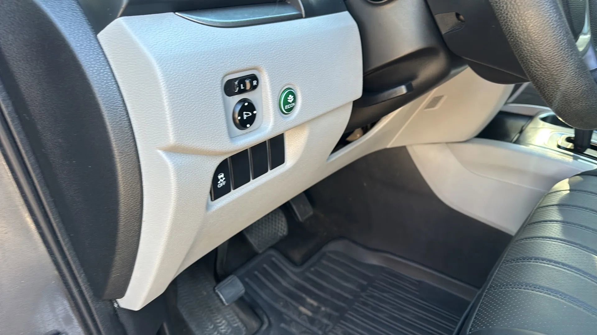 Used 2017 Honda Pilot EX image 23