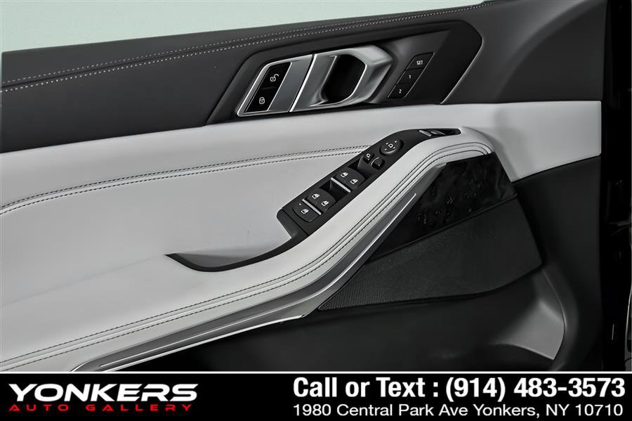 Used 2023 BMW X5 xDrive40i w/ Premium Package image 7