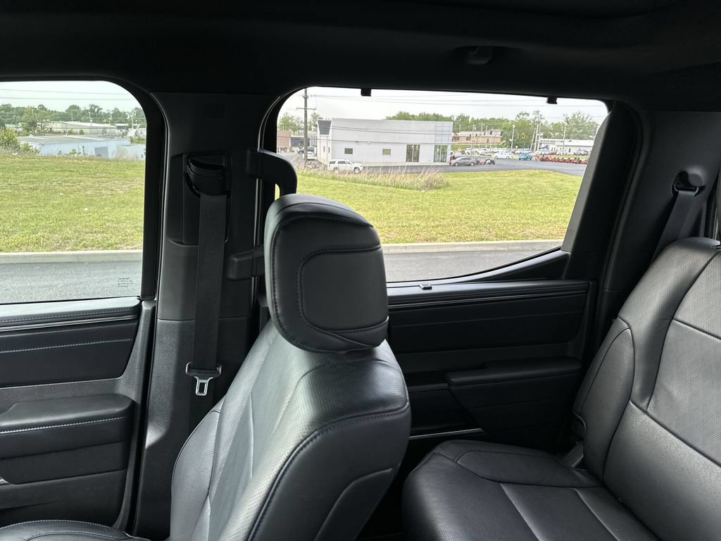 Used 2026 Toyota Tundra Platinum AWD/4WD image 12