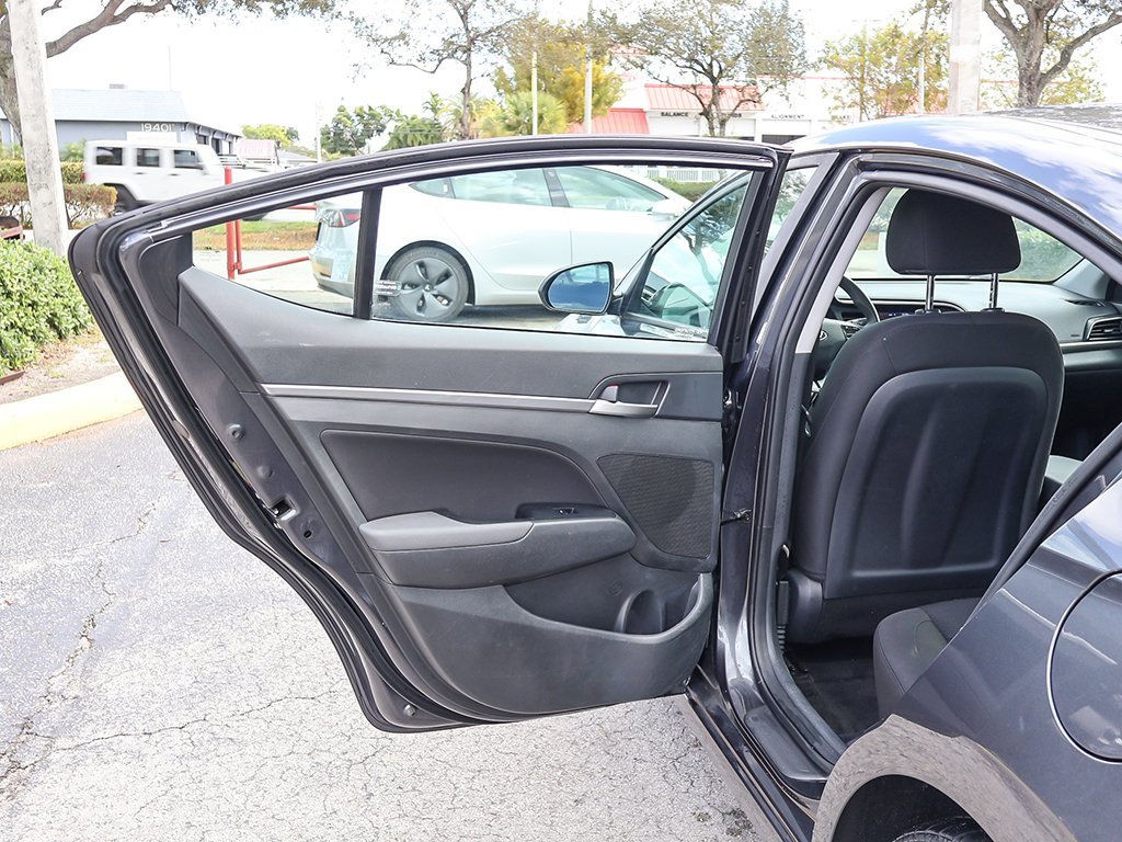 Used 2020 Hyundai Elantra SEL w/ Cargo Package (C1) image 22