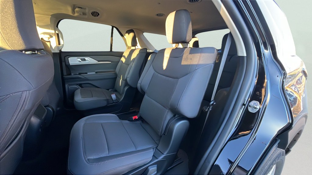 New 2026 Ford Explorer Active AWD/4WD image 17