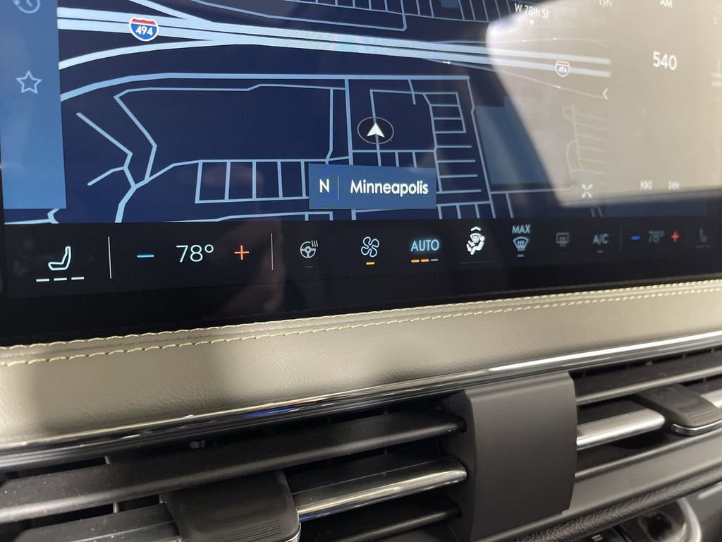 New 2024 Lincoln Corsair Reserve w/ Equipment Group 202A image 33