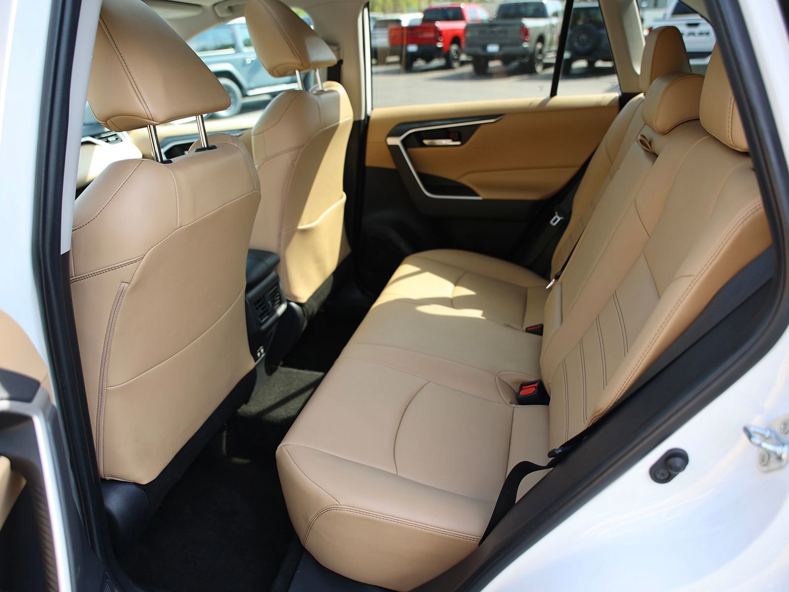 Used 2019 Toyota RAV4 XLE Premium w/ Cold Weather Package image 22