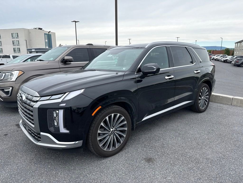 Used 2023 Hyundai Palisade Calligraphy AWD/4WD image 2