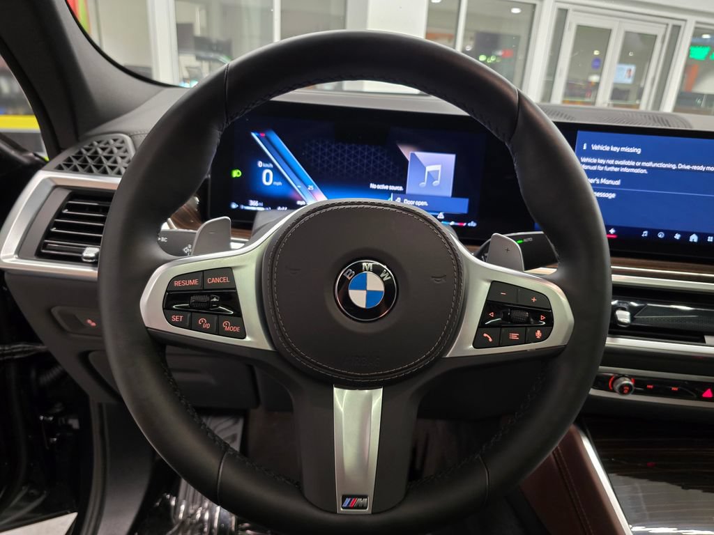 Used 2026 BMW X6 xDrive40i AWD/4WD image 18