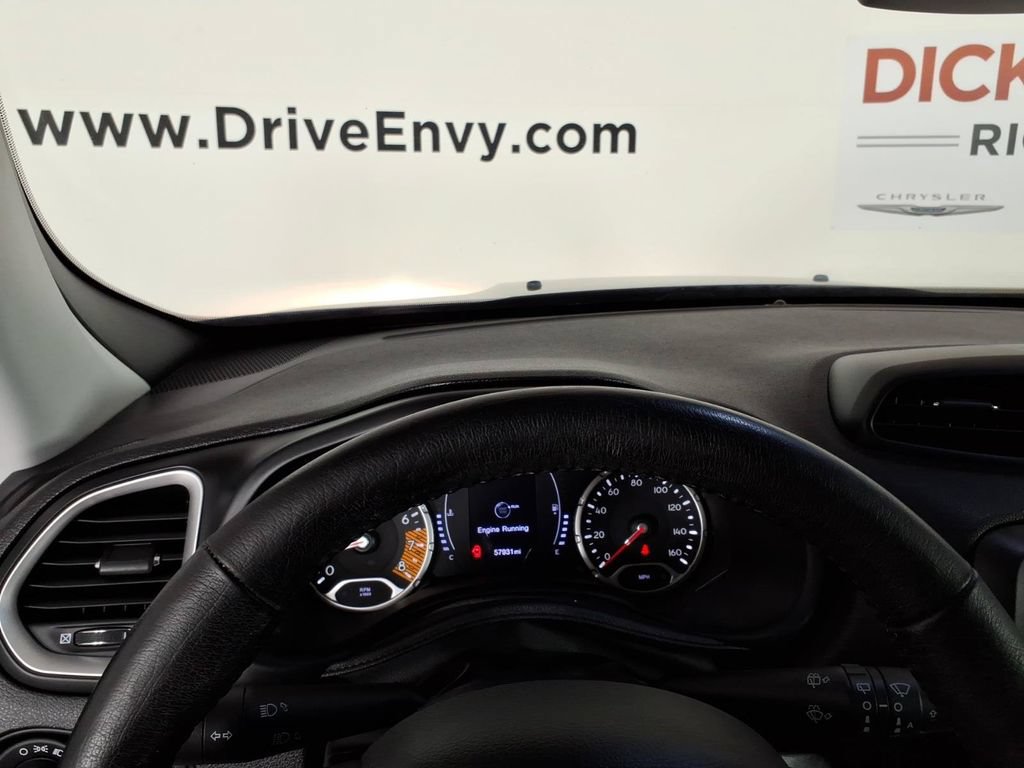 Used 2020 Jeep Renegade Latitude w/ Cold Weather Group AWD/4WD image 24