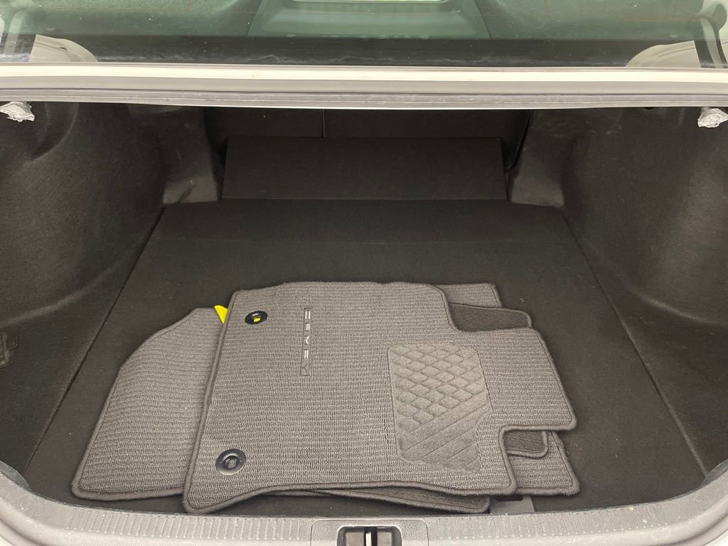 Certified 2022 Toyota Camry SE image 10
