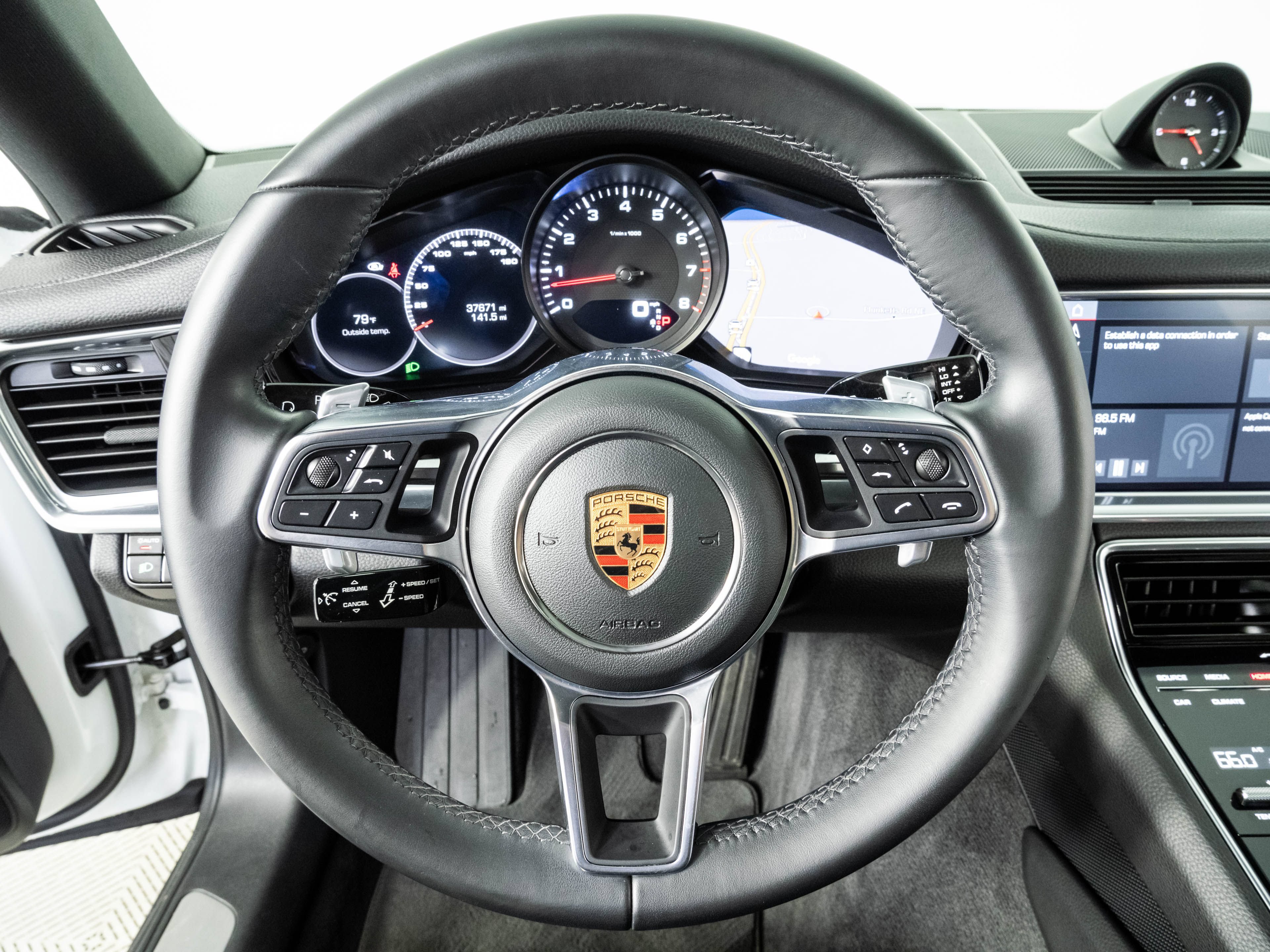 Used 2019 Porsche Panamera 4 AWD/4WD image 9
