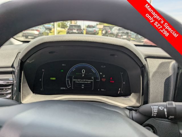 Used 2025 Toyota Camry LE AWD/4WD image 18