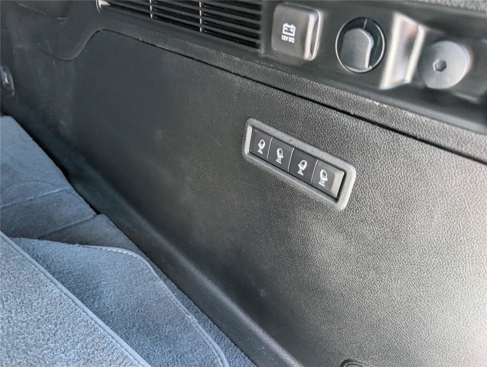 Used 2022 Jeep Wagoneer Series III AWD/4WD image 13