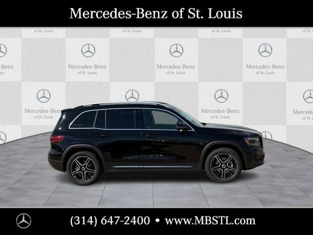 Certified 2026 Mercedes-Benz GLB 250 4MATIC image 2