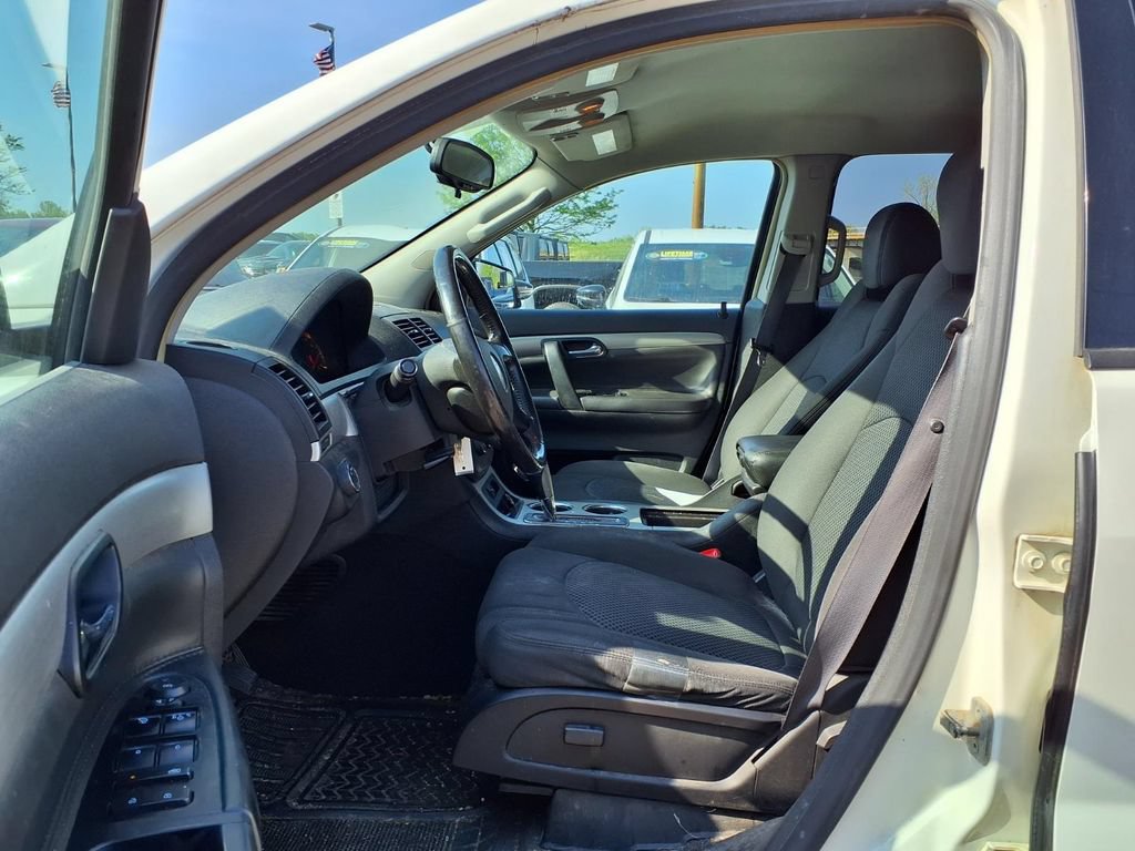Used 2008 Saturn Outlook XE w/ Preferred Package FWD image 12