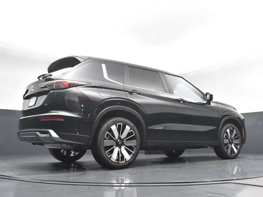 New 2026 Mitsubishi Outlander SE FWD image 23