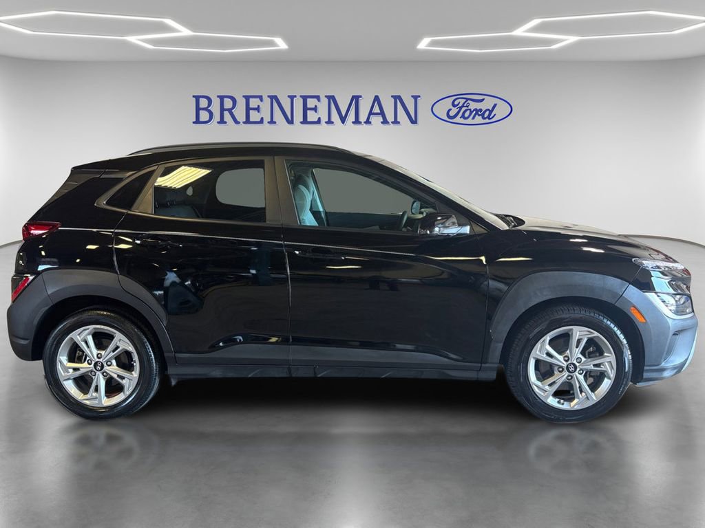 Used 2023 Hyundai Kona SEL w/ Cargo Package image 4