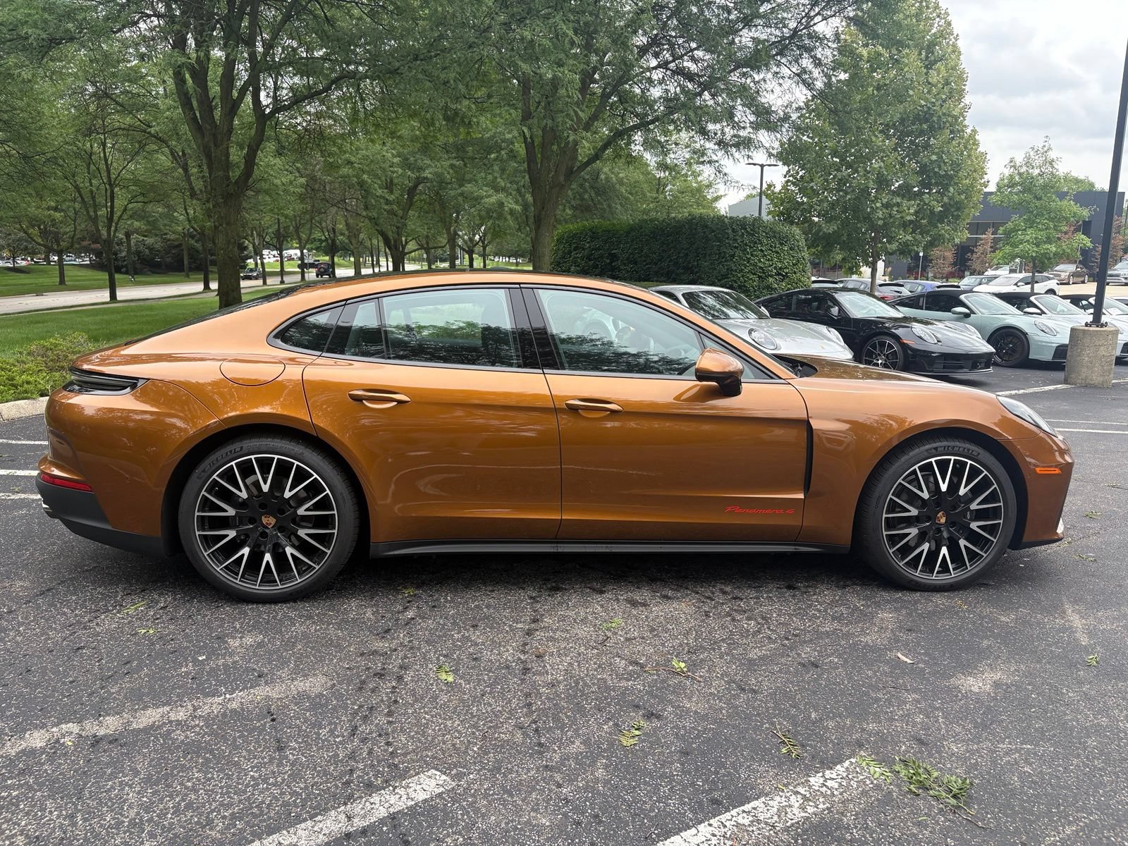 Used 2025 Porsche Panamera 4 w/ Premium Package AWD/4WD image 5
