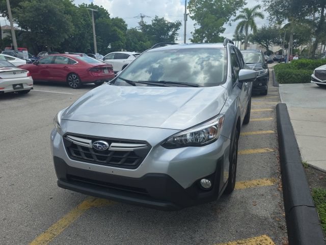 Used 2023 Subaru Crosstrek 2.0i Premium AWD/4WD image 2