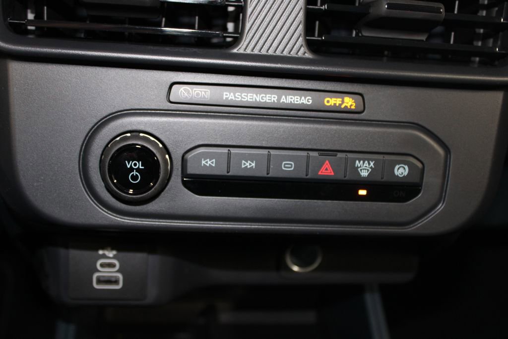 New 2026 Ford Maverick XL FWD image 40