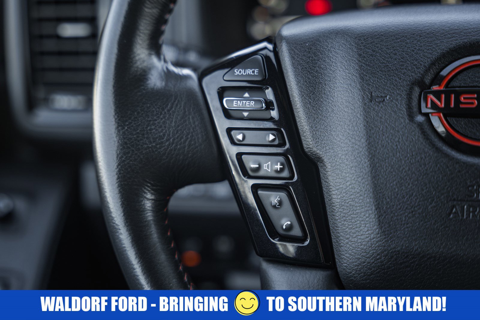 Used 2023 Nissan Frontier PRO-4X w/ Pro Convenience Package image 35