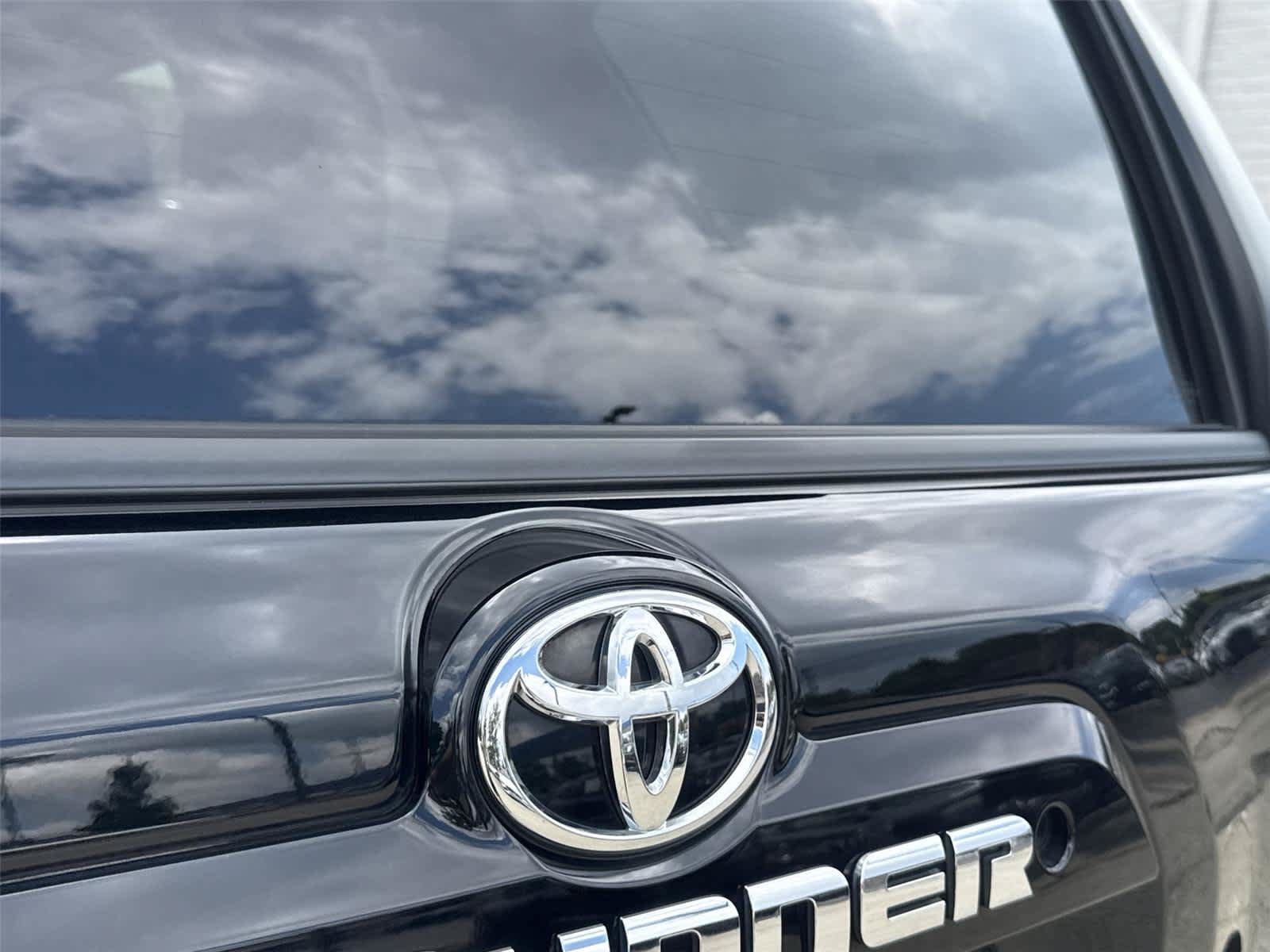 Used 2019 Toyota 4Runner SR5 Premium AWD/4WD image 10