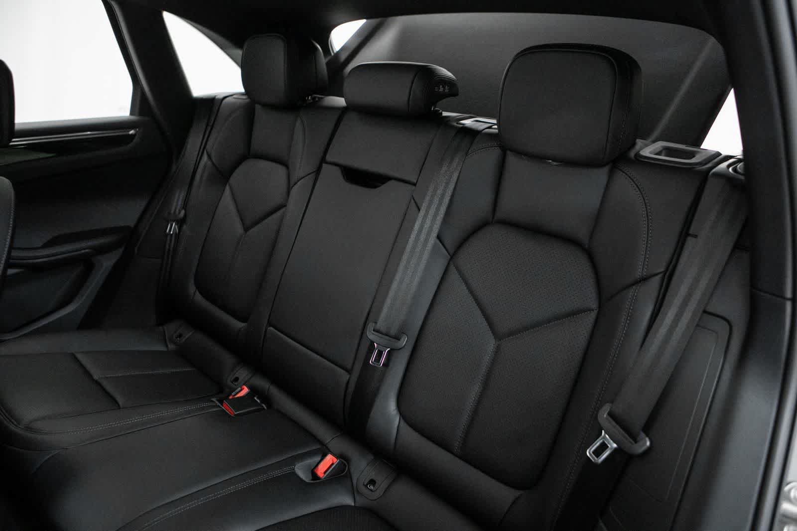 New 2026 Porsche Macan S AWD/4WD image 37