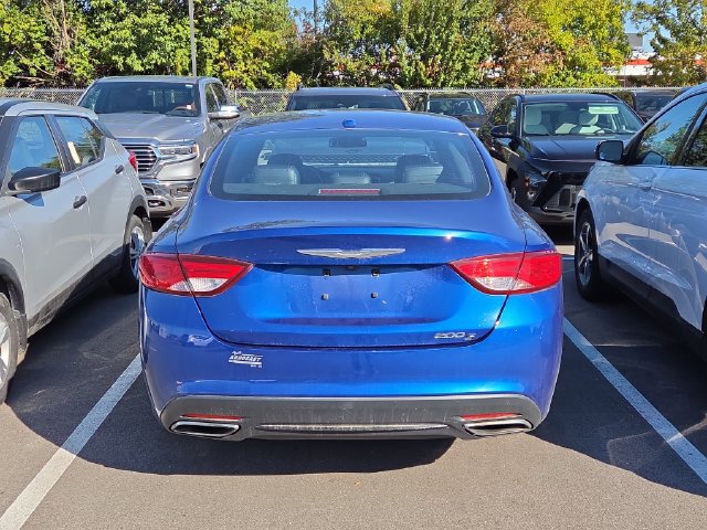 Used 2016 Chrysler 200 S FWD image 3