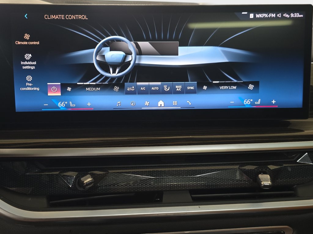 Certified 2024 BMW X5 xDrive40i w/ M Sport Package AWD/4WD image 25