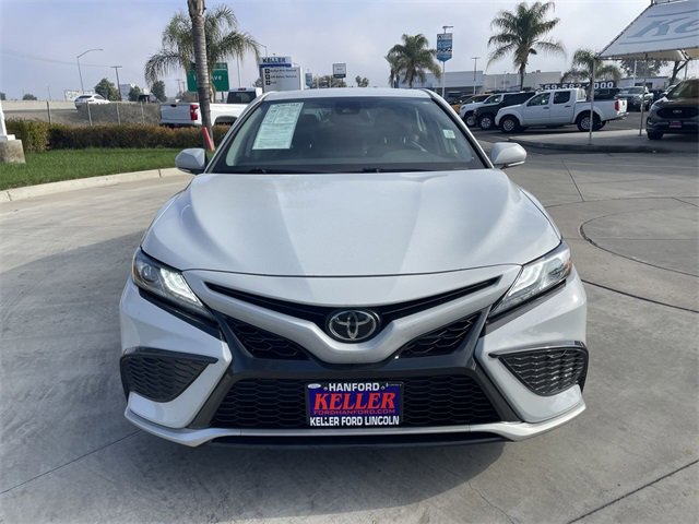 Used 2022 Toyota Camry XSE image 3