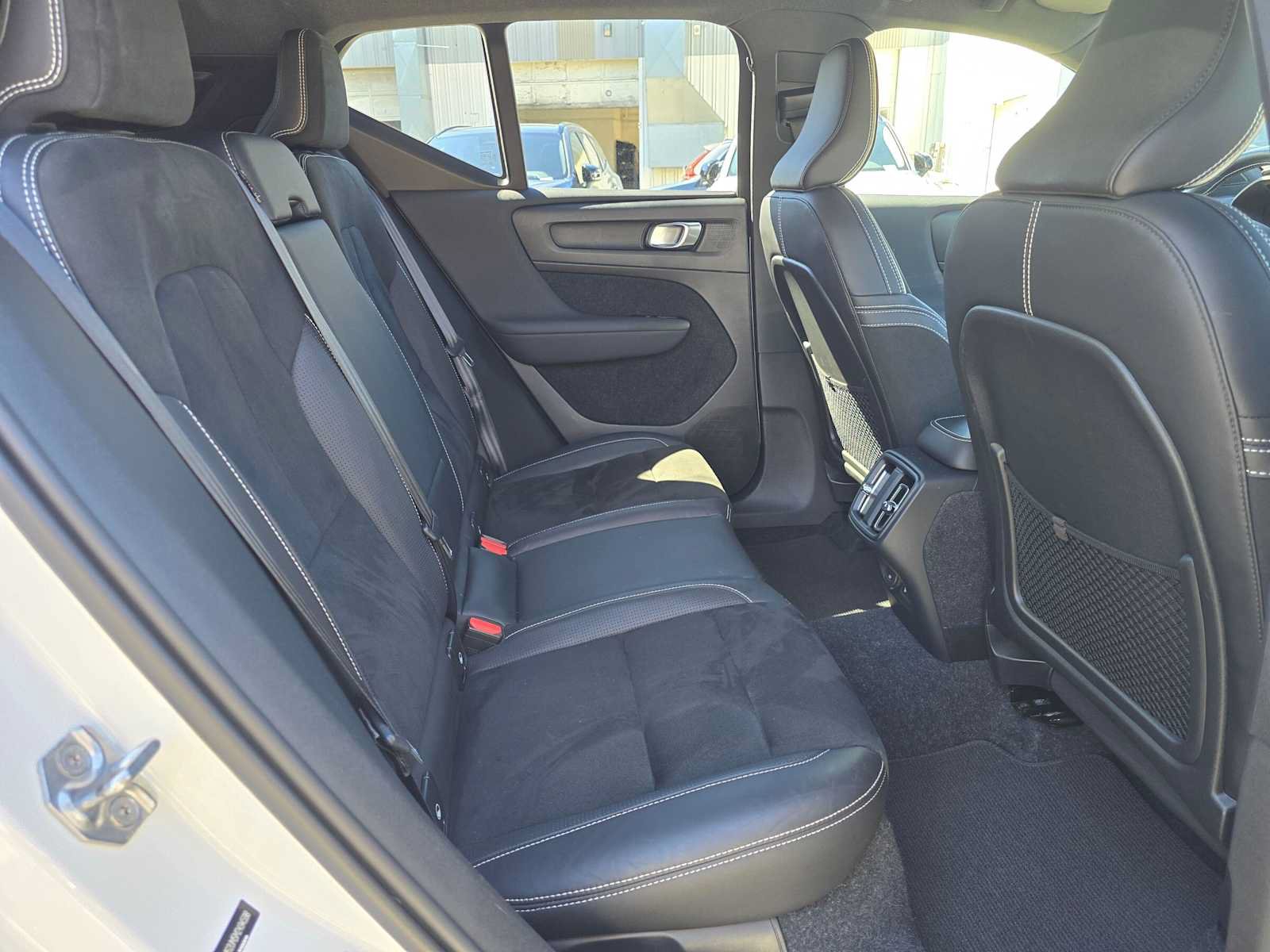 Used 2021 Volvo XC40 T5 R-Design AWD/4WD image 12
