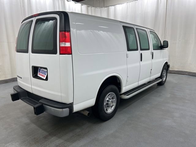 Used 2024 Chevrolet Express 2500 Work Van w/ Driver Convenience Package image 5