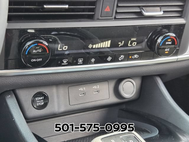 Used 2026 Nissan Rogue SV FWD image 25