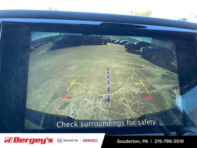 Used 2021 Nissan Titan SV w/ SV Convenience Package image 17