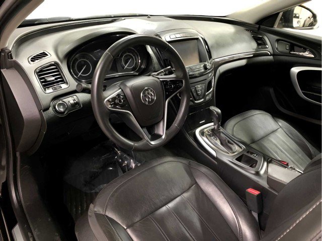 Used 2017 Buick Regal image 16