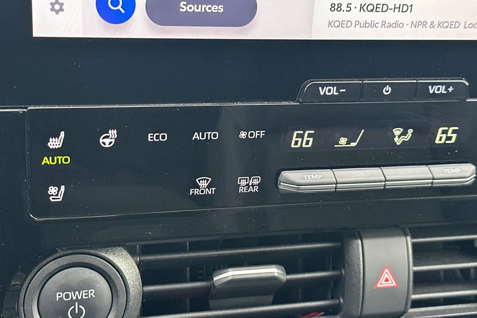 Used 2023 Toyota bZ4X Limited image 30