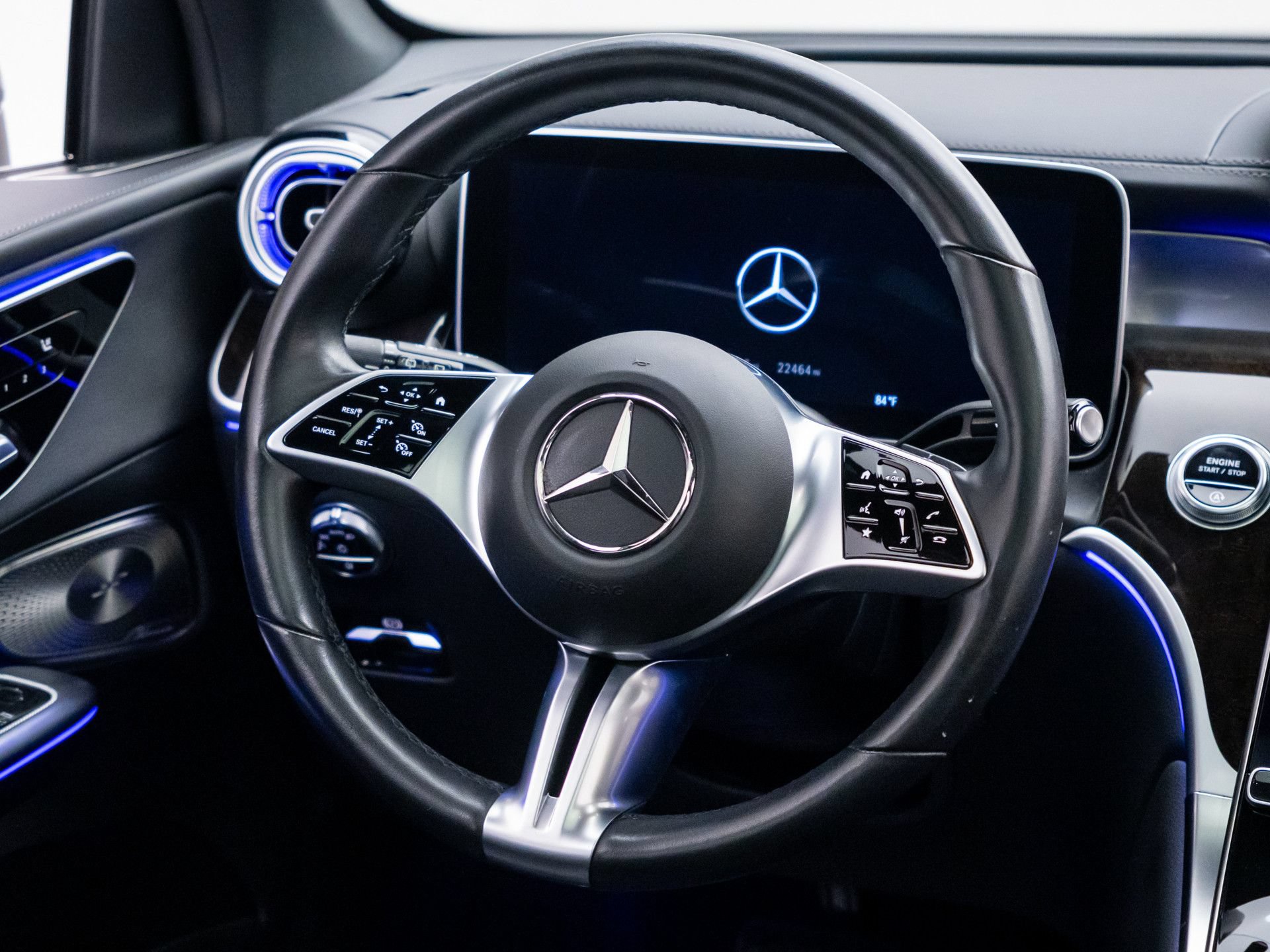 Used 2023 Mercedes-Benz GLC 300 4MATIC w/ Exclusive Trim Package image 11