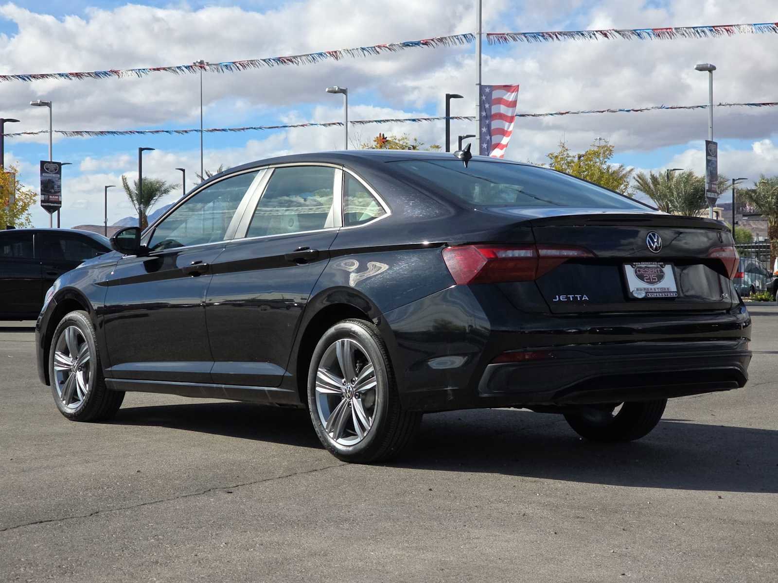 Used 2024 Volkswagen Jetta SE image 7