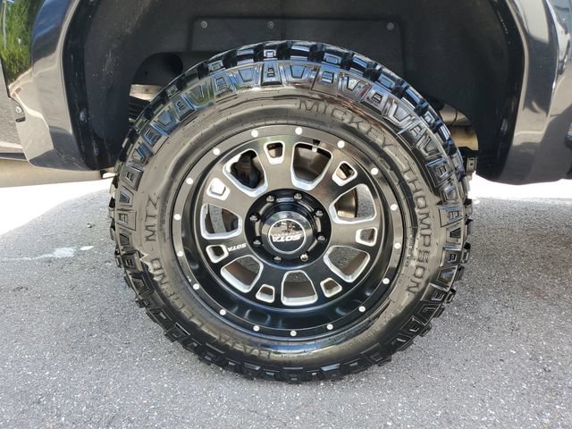 Used 2021 GMC Sierra 2500 Denali w/ Denali Black Diamond Edition AWD/4WD image 5