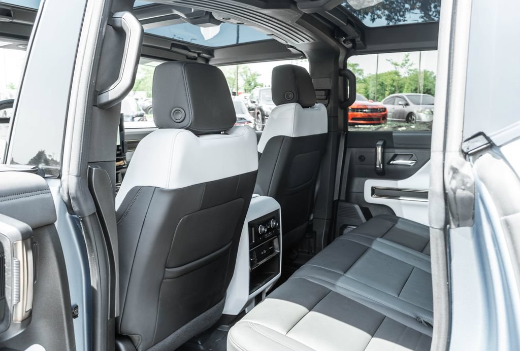 Used 2024 GMC Hummer EV 3X w/ Omega Edition AWD/4WD image 29