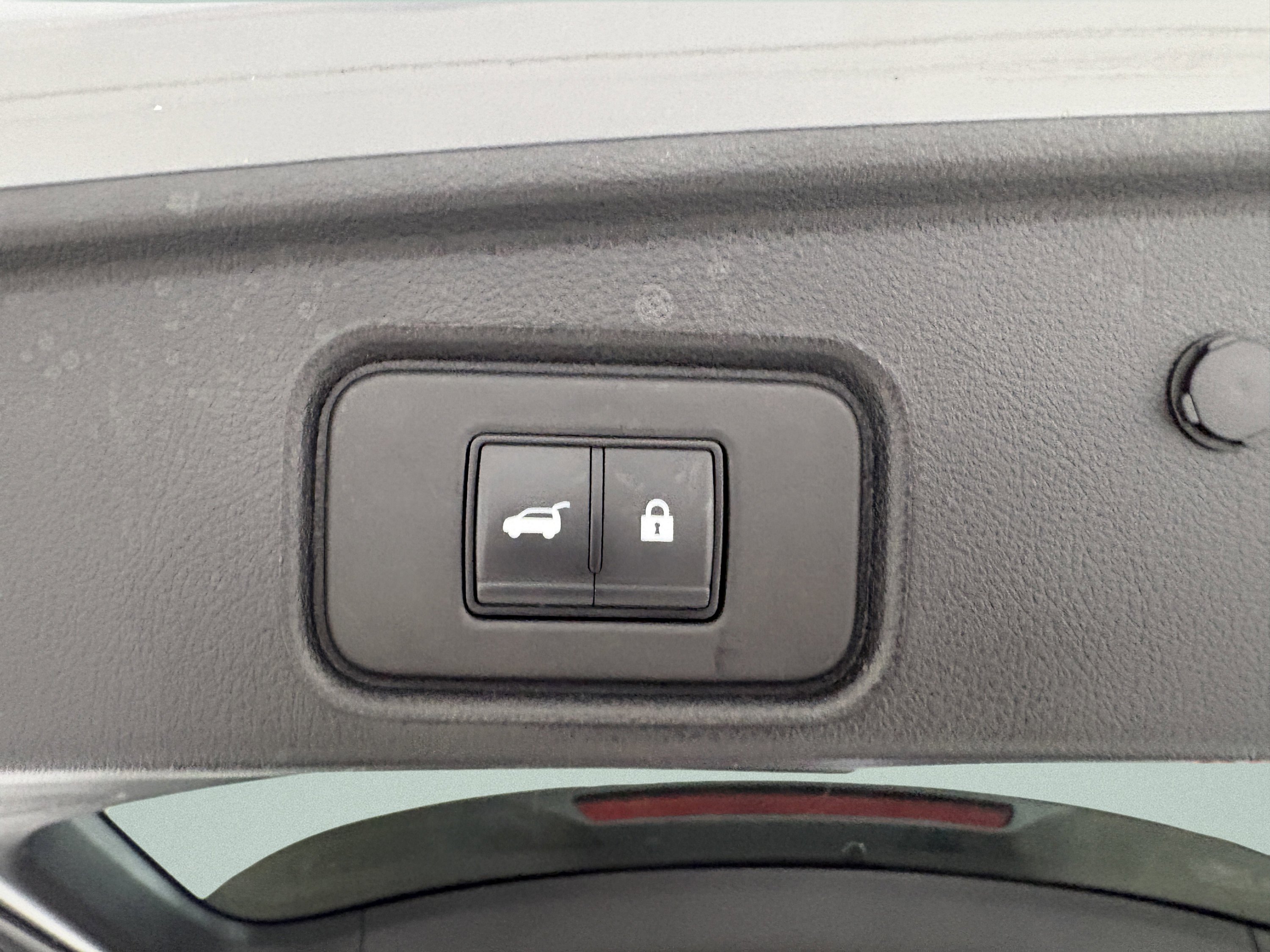 Used 2024 Nissan Pathfinder Platinum w/ Cargo Package AWD/4WD image 10