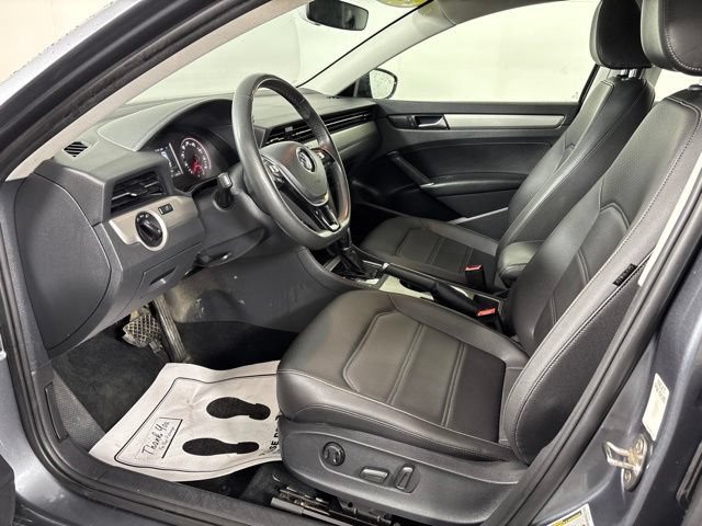 Used 2021 Volkswagen Passat 2.0T SE FWD image 19