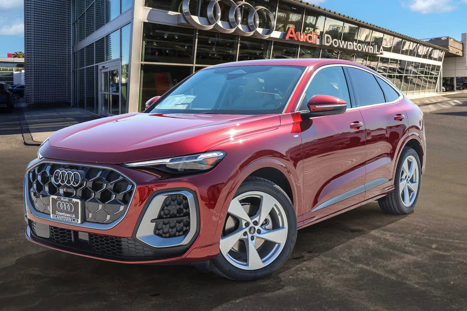New 2025 Audi Q5 Prestige image 1