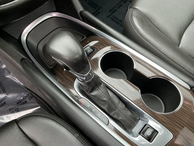 Used 2021 Chevrolet Malibu Premier image 32